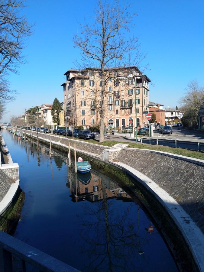 Mini Loft Lido With Own Sunny & Private Garden Apartment Lido di Venezia Bagian luar foto
